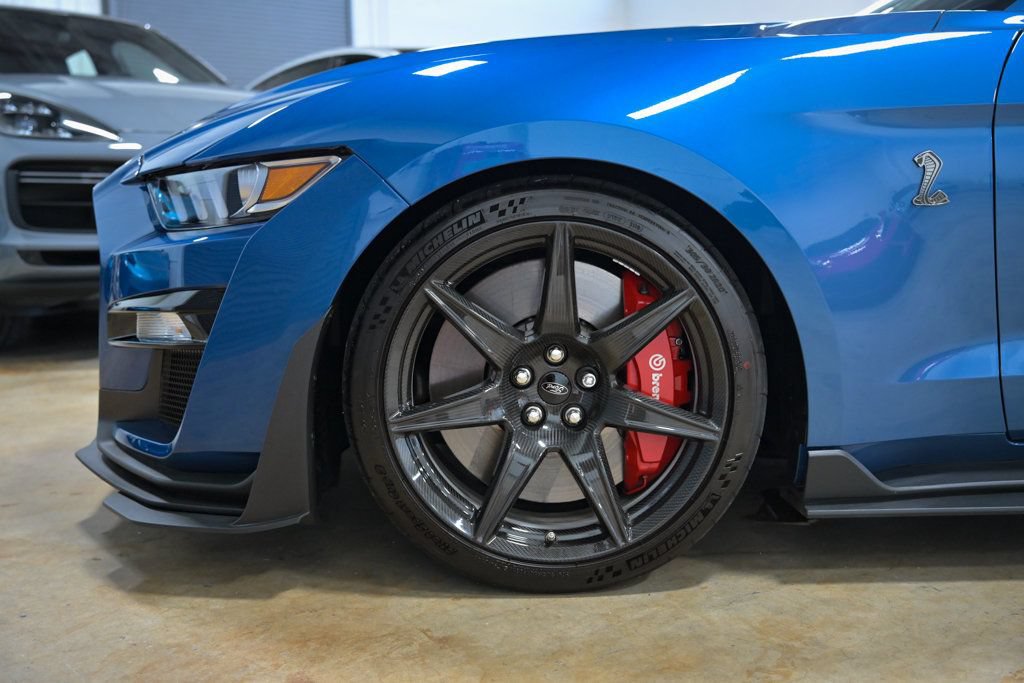 Used 2020 Ford Mustang Shelby GT500 w/ Carbon Fibre Track Pack RWD image 8