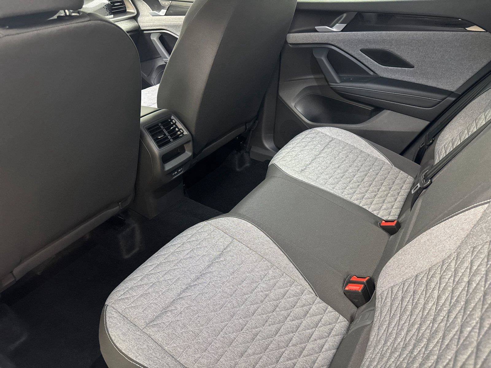 New 2026 Volkswagen Tiguan S FWD image 11
