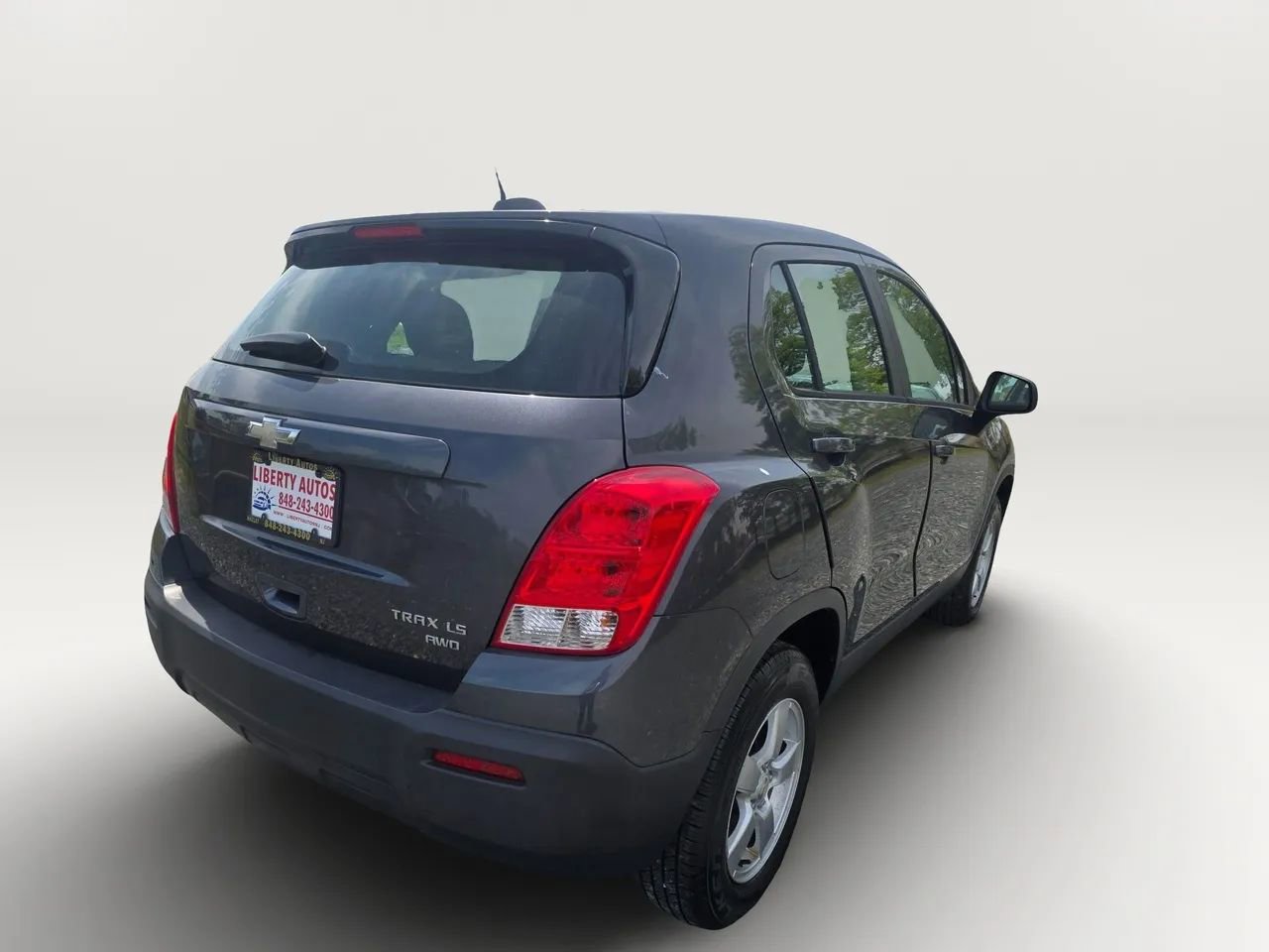 Used 2016 Chevrolet Trax LS AWD/4WD image 6