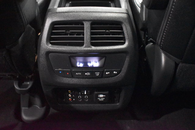Used 2017 Honda Pilot Touring image 21