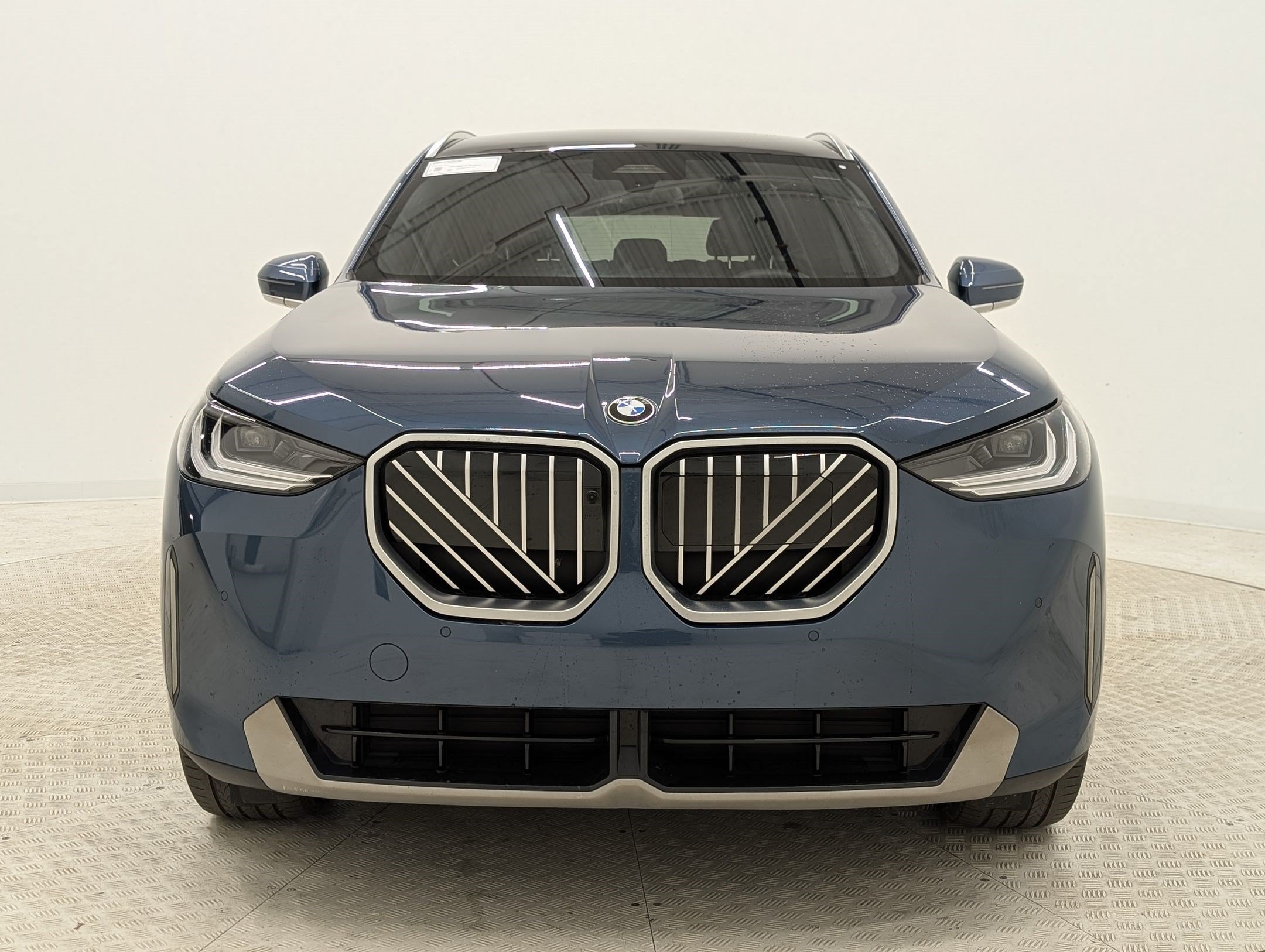 Used 2025 BMW X3 xDrive30i w/ Premium Package AWD/4WD image 6