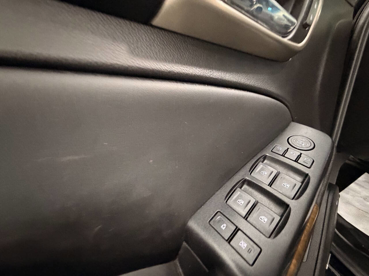 Used 2015 GMC Yukon XL Denali AWD/4WD image 28