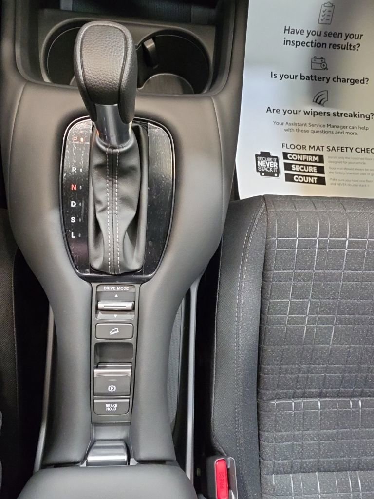 Used 2026 Honda HR-V LX image 32