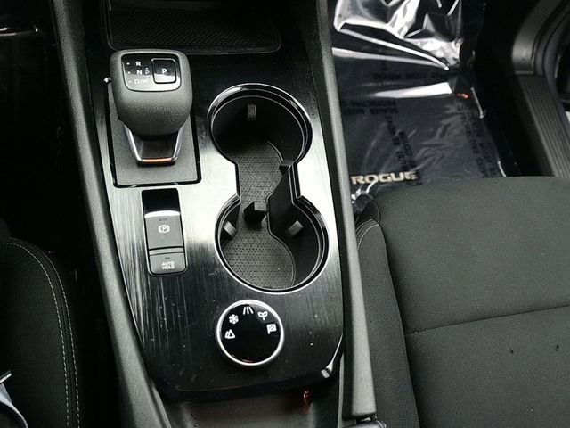 Used 2023 Nissan Rogue S image 20