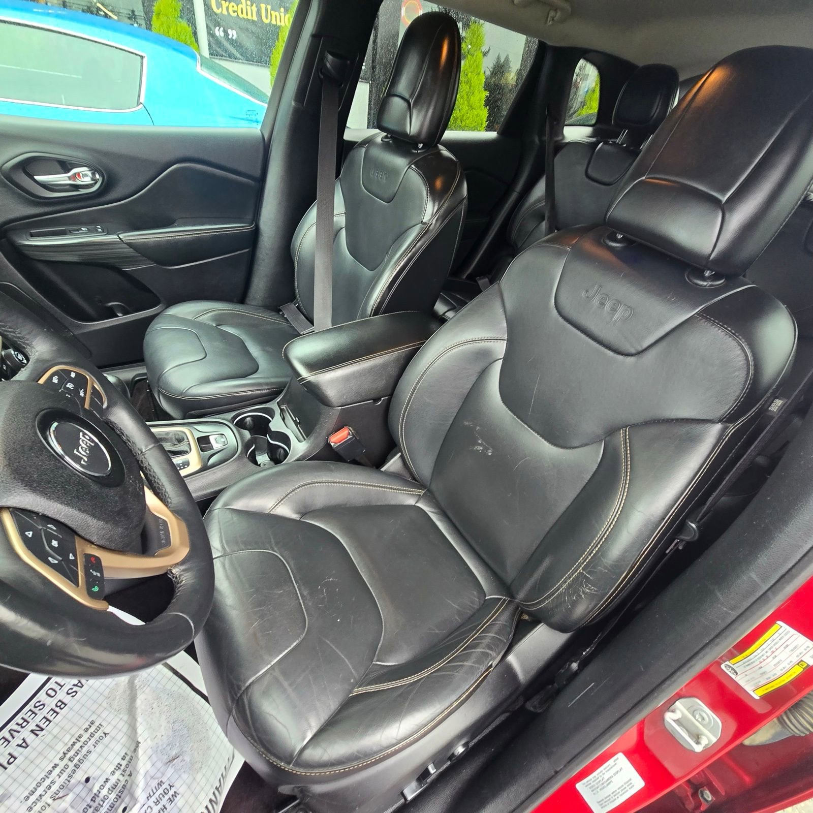 Used 2016 Jeep Cherokee Limited image 11