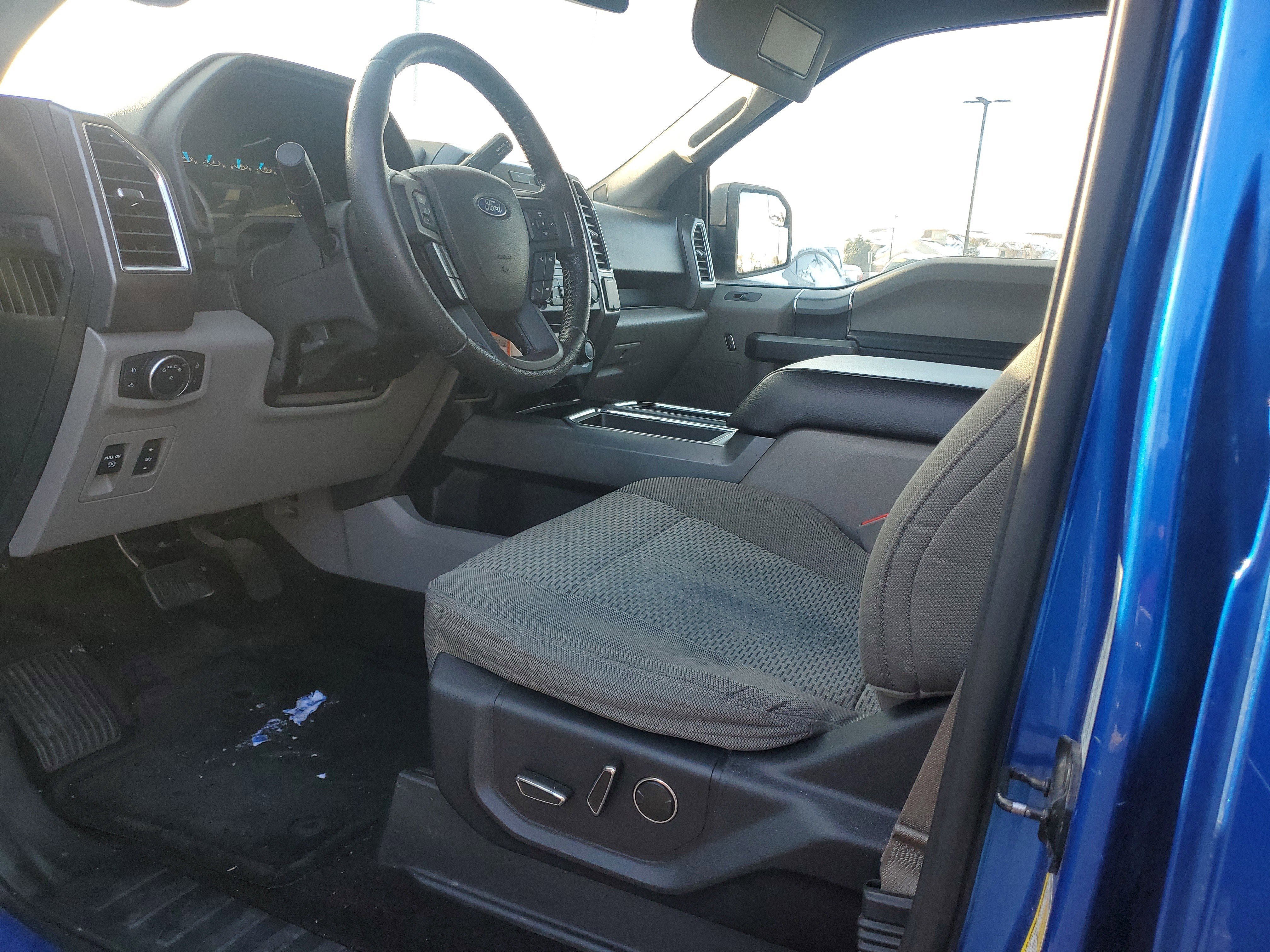 Used 2016 Ford F150 XLT w/ Equipment Group 302A Luxury image 18