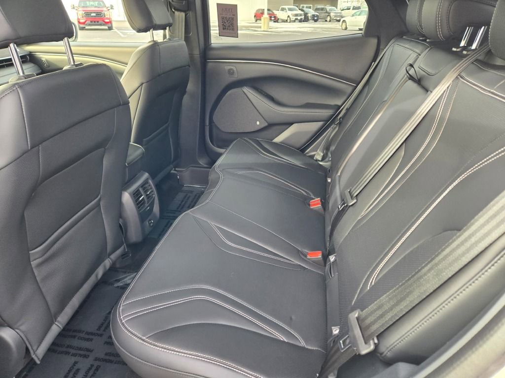 Used 2021 Ford Mustang Mach-E Premium image 20