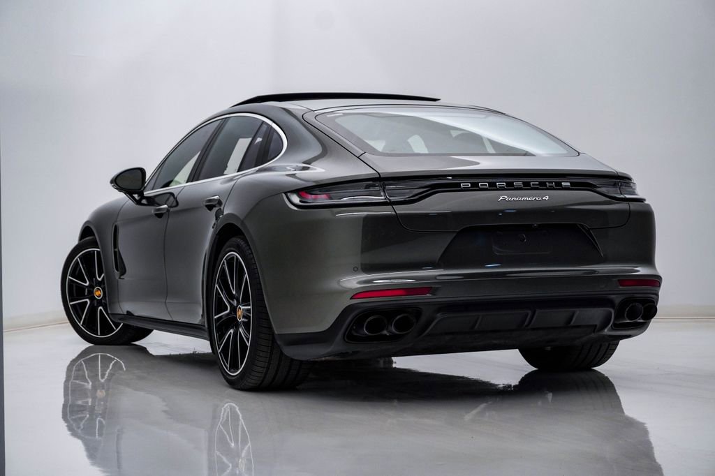 Certified 2023 Porsche Panamera 4 Platinum Edition AWD/4WD image 3