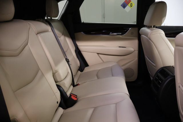 Used 2017 Cadillac XT5 Premium Luxury AWD/4WD image 30