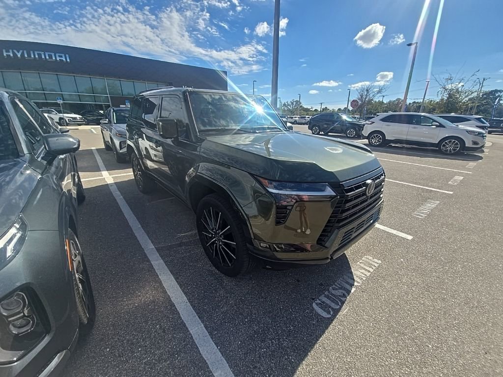 Used 2025 Lexus GX 550 image 7