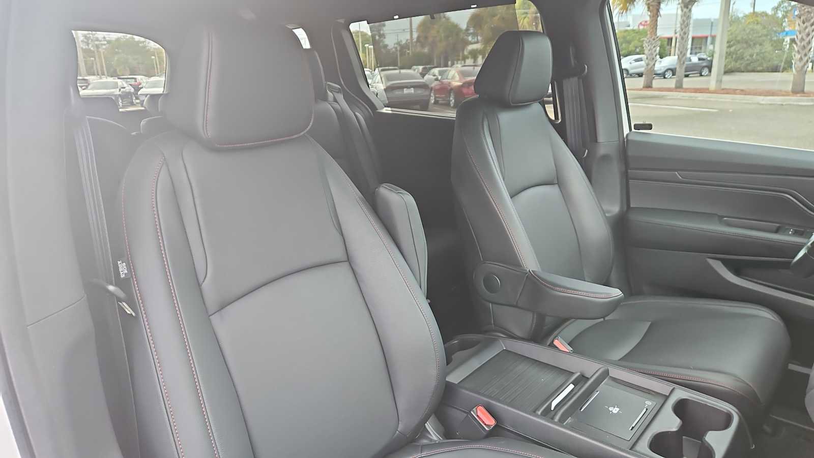 Certified 2025 Honda Odyssey Sport-L image 27