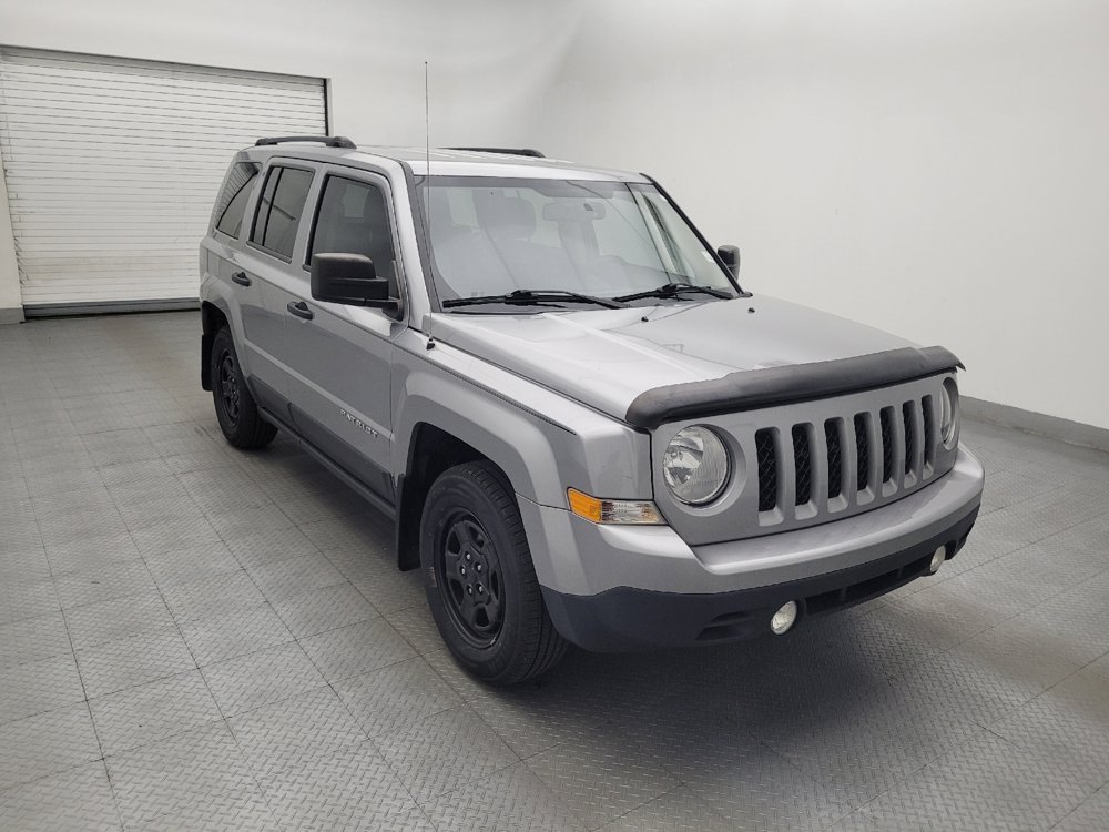 Used 2017 Jeep Patriot Sport FWD image 13
