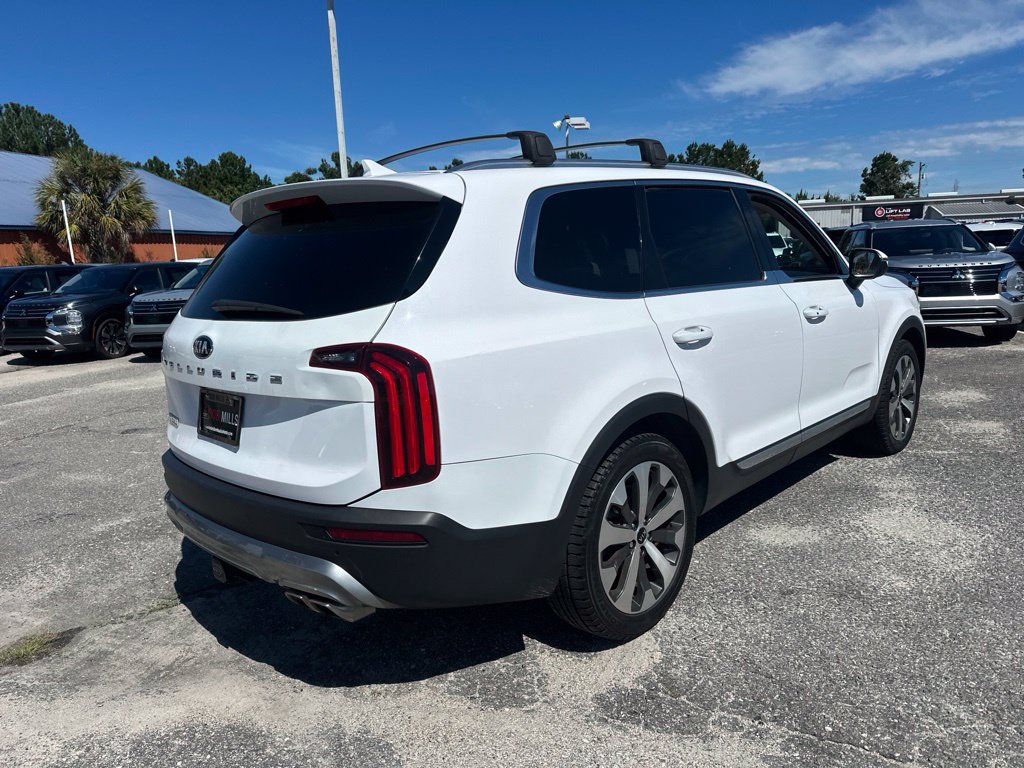Used 2021 Kia Telluride EX w/ EX Premium Package FWD image 3