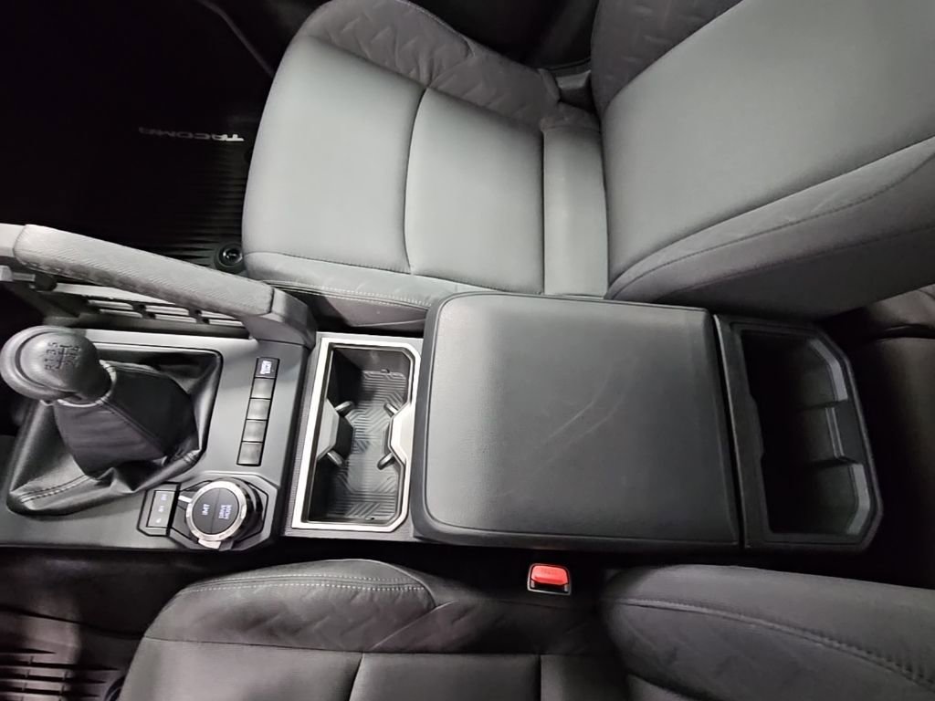 Used 2024 Toyota Tacoma SR image 21