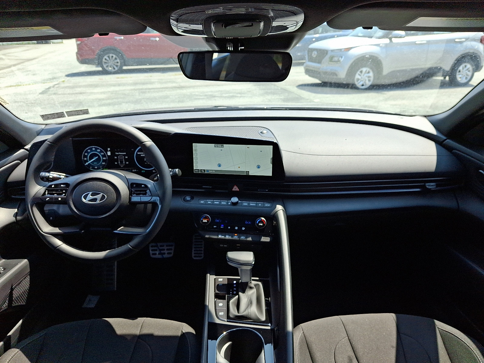 New 2025 Hyundai Elantra SEL image 10