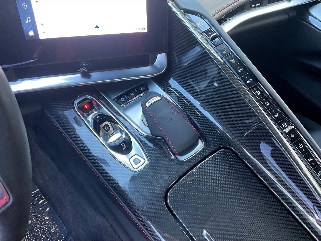 Used 2024 Chevrolet Corvette Z06 RWD image 9