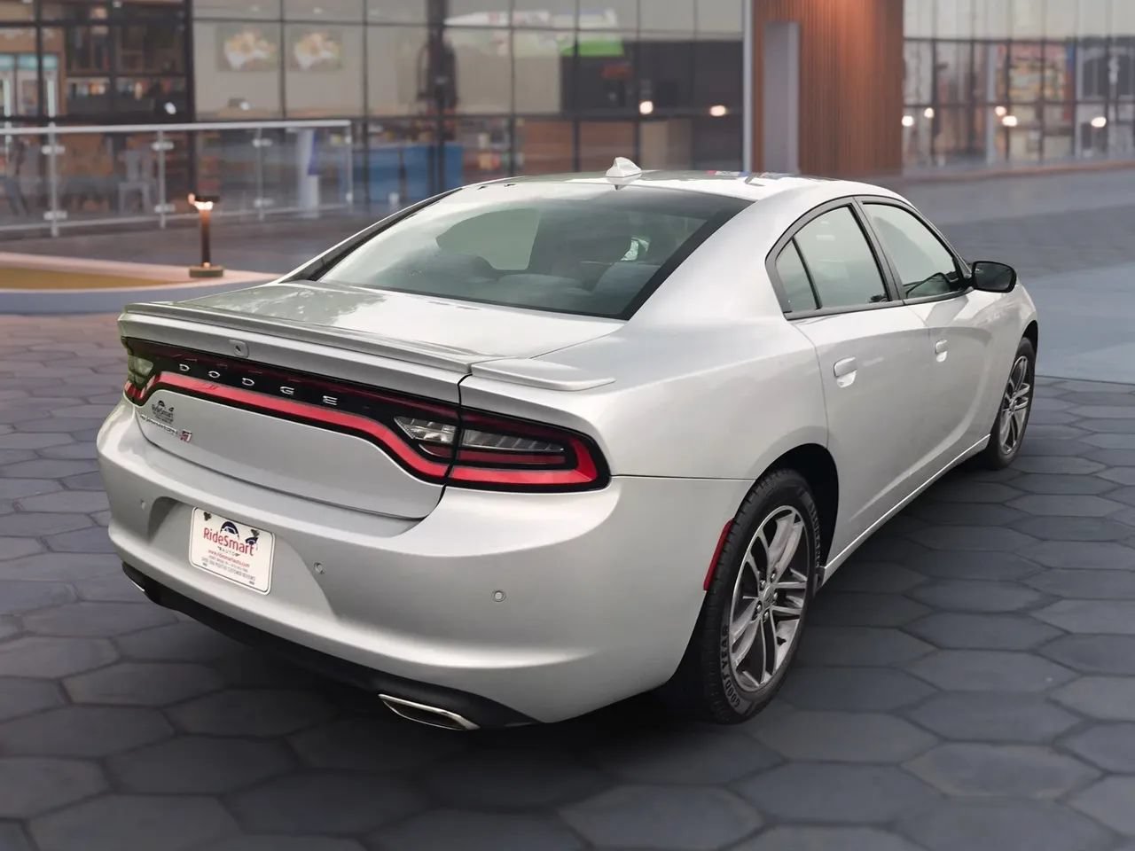 Used 2019 Dodge Charger SXT AWD/4WD image 11