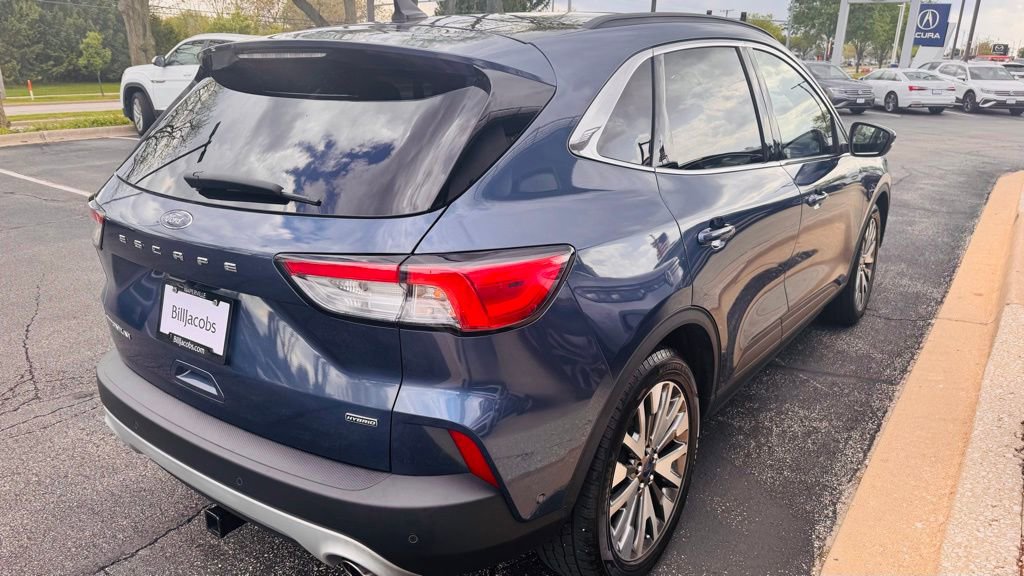 Used 2020 Ford Escape Titanium w/ Titanium Premium Package 2.0 FWD image 3