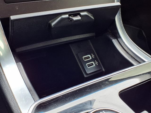 Used 2020 Ford Edge Titanium image 14