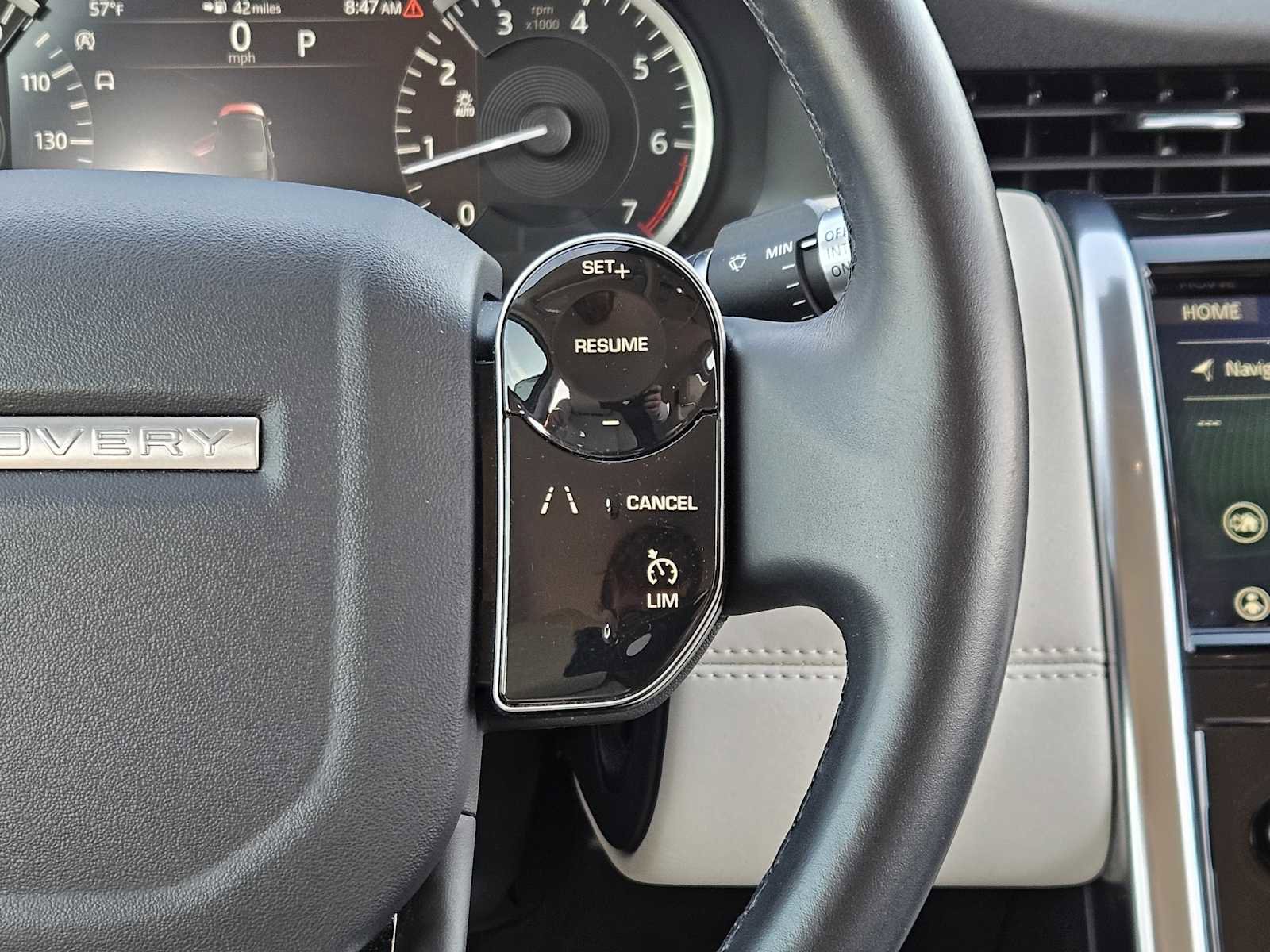 Used 2020 Land Rover Discovery Sport S image 27