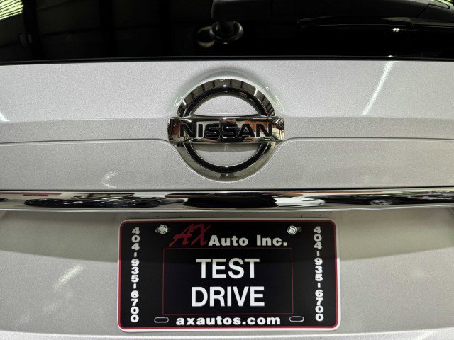 Used 2016 Nissan Rogue SL w/ SL Premium Package image 16