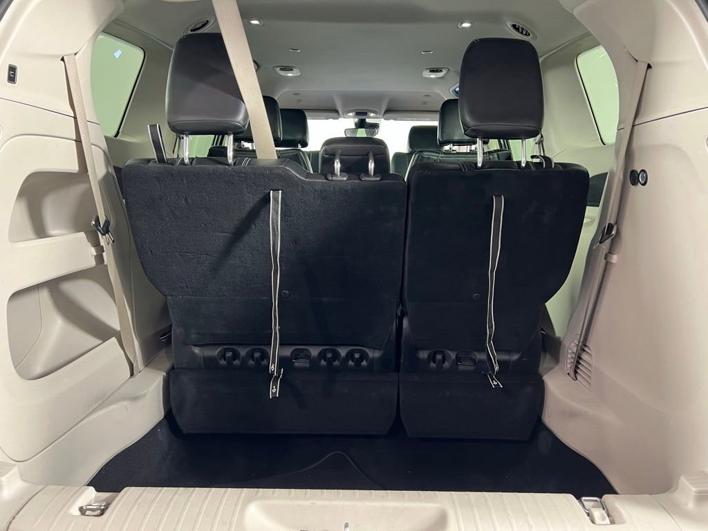 Used 2024 Chrysler Pacifica Touring-L image 30