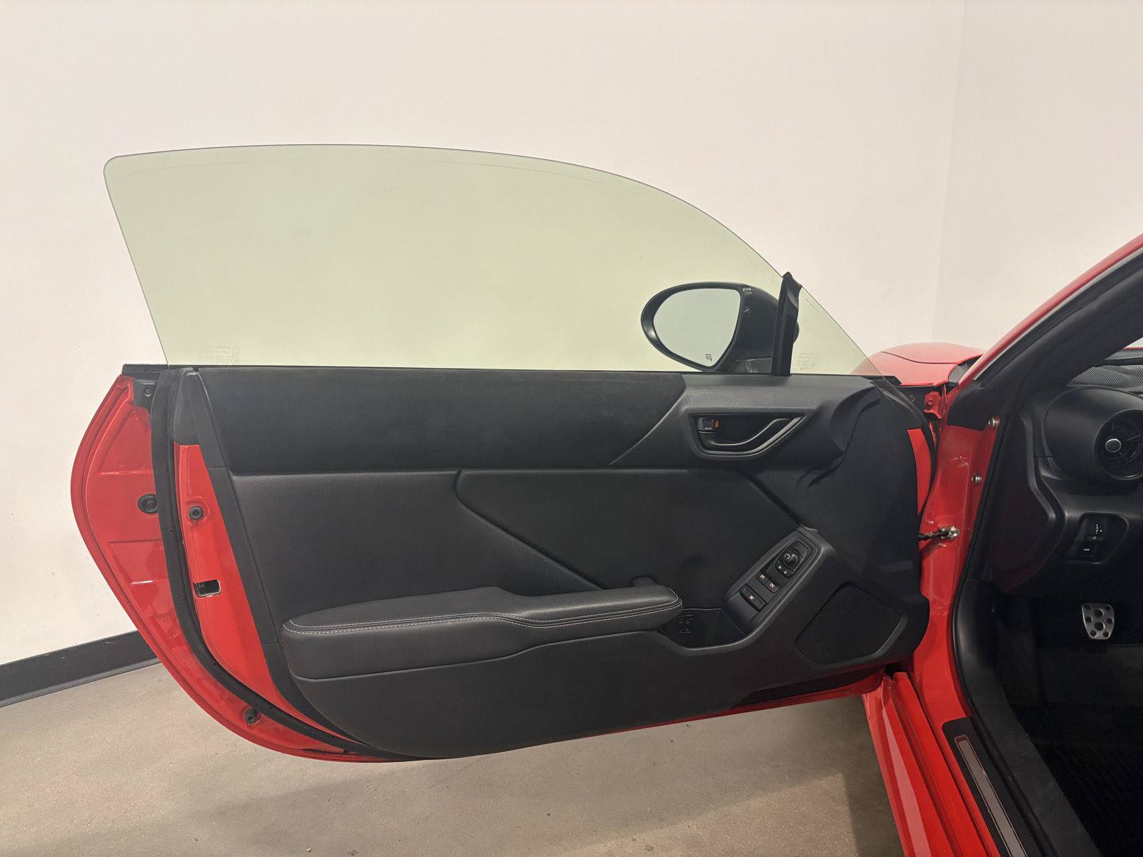 Used 2022 Toyota GR86 Premium w/ ALL Weather Mat Package (TMS) RWD image 12