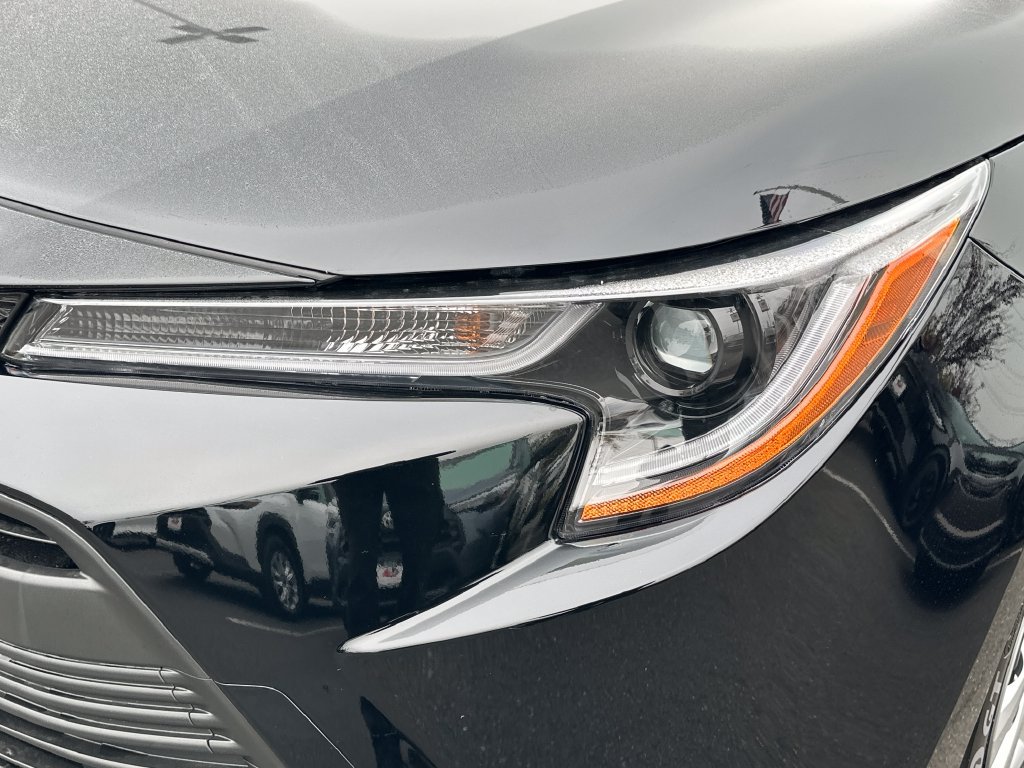 New 2027 Toyota Corolla LE FWD image 9