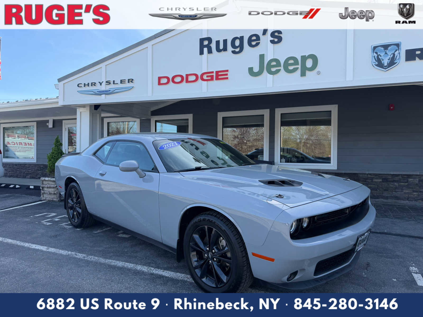 Used 2021 Dodge Challenger SXT w/ Driver Convenience Group AWD/4WD image 1