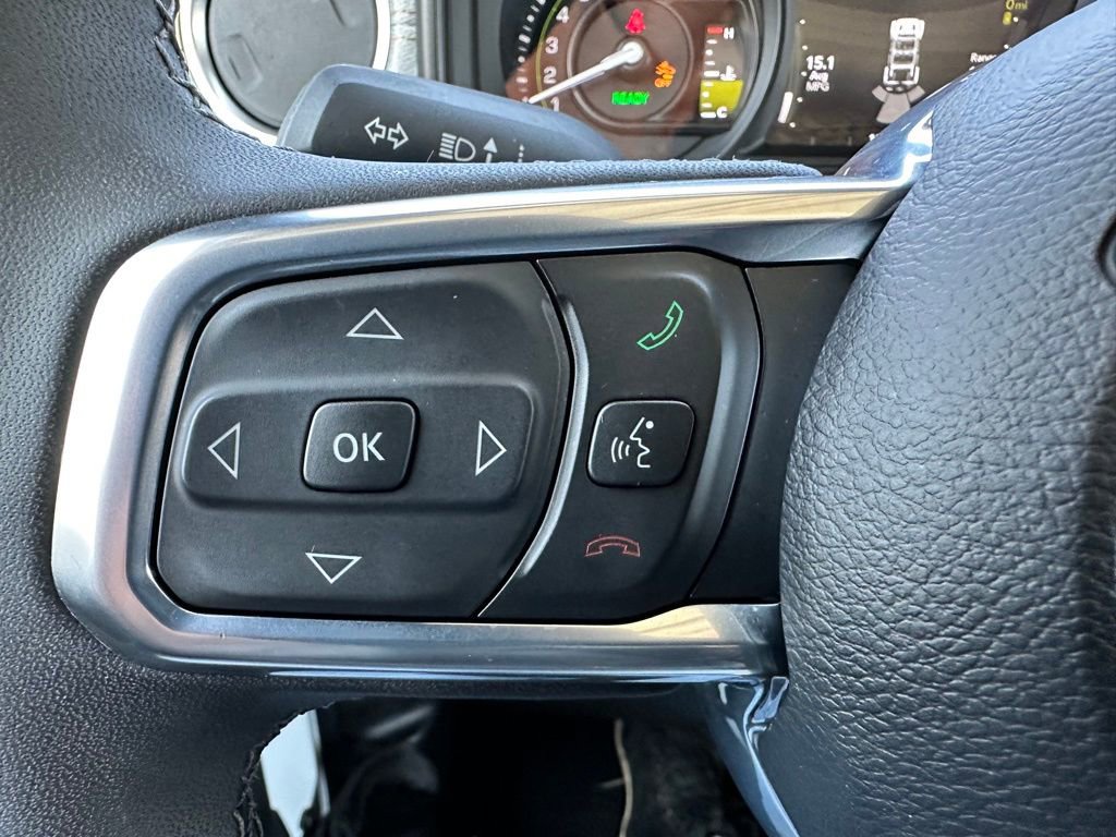 Used 2025 Jeep Wrangler Unlimited Sahara w/ Safety Group image 26