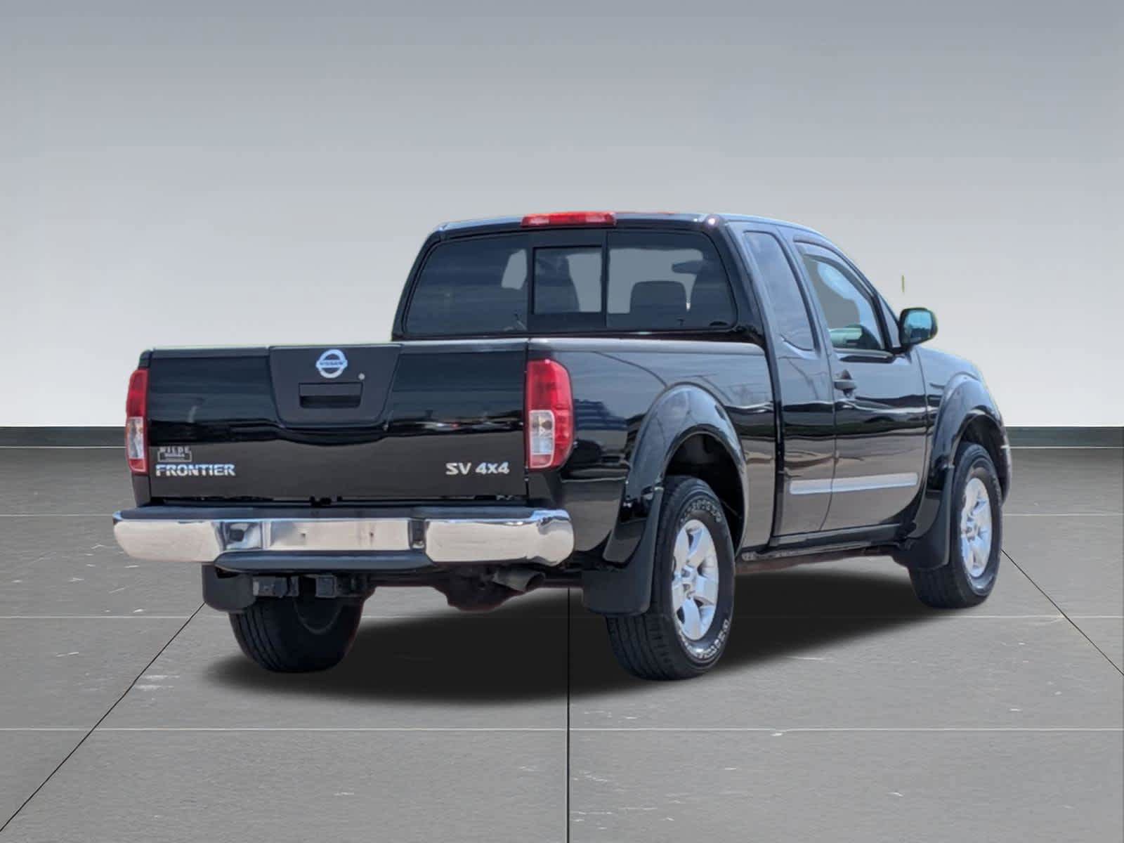 Used 2011 Nissan Frontier SV AWD/4WD image 5