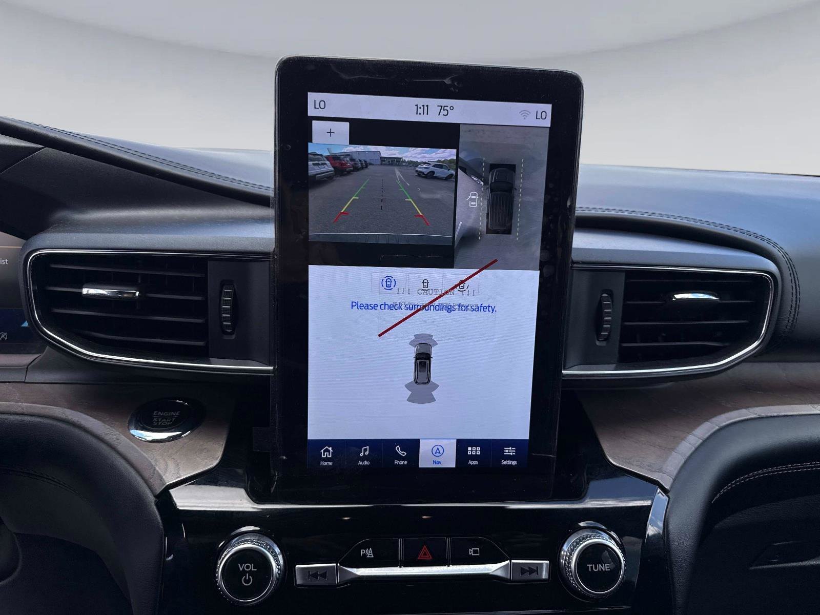 Used 2023 Ford Explorer Platinum w/ Technology Package image 28