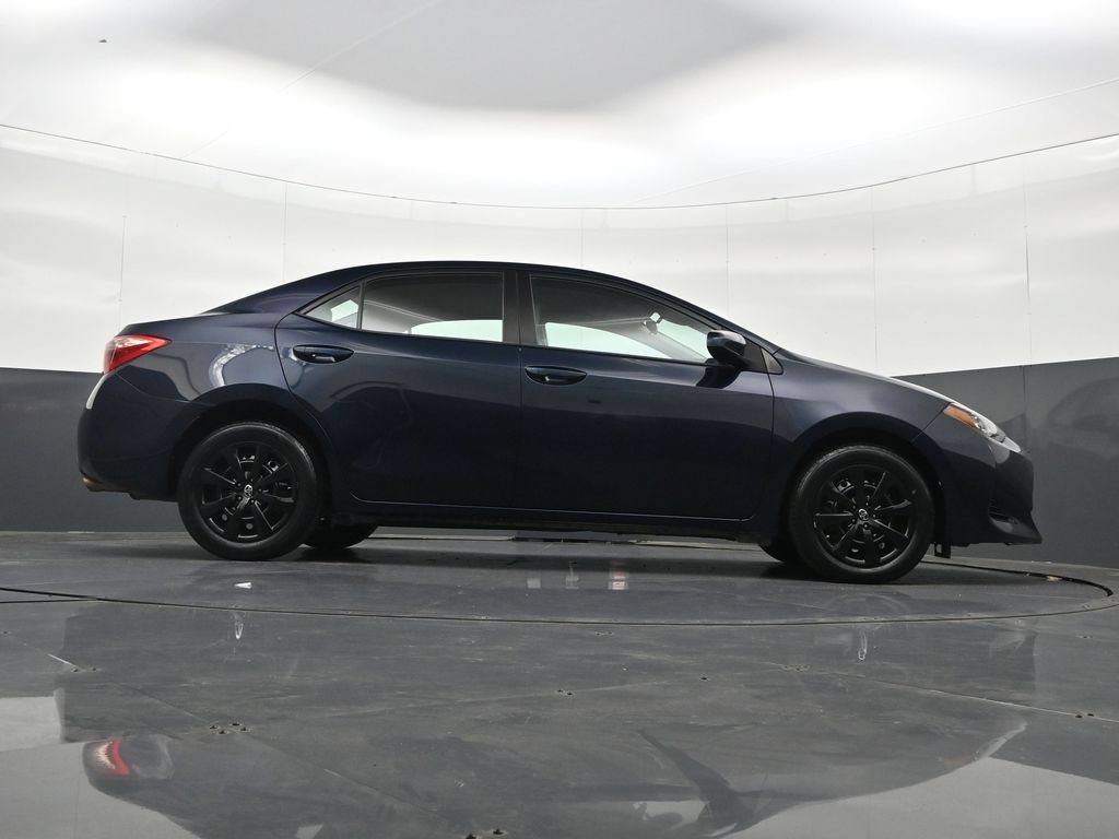 Used 2017 Toyota Corolla LE FWD image 34