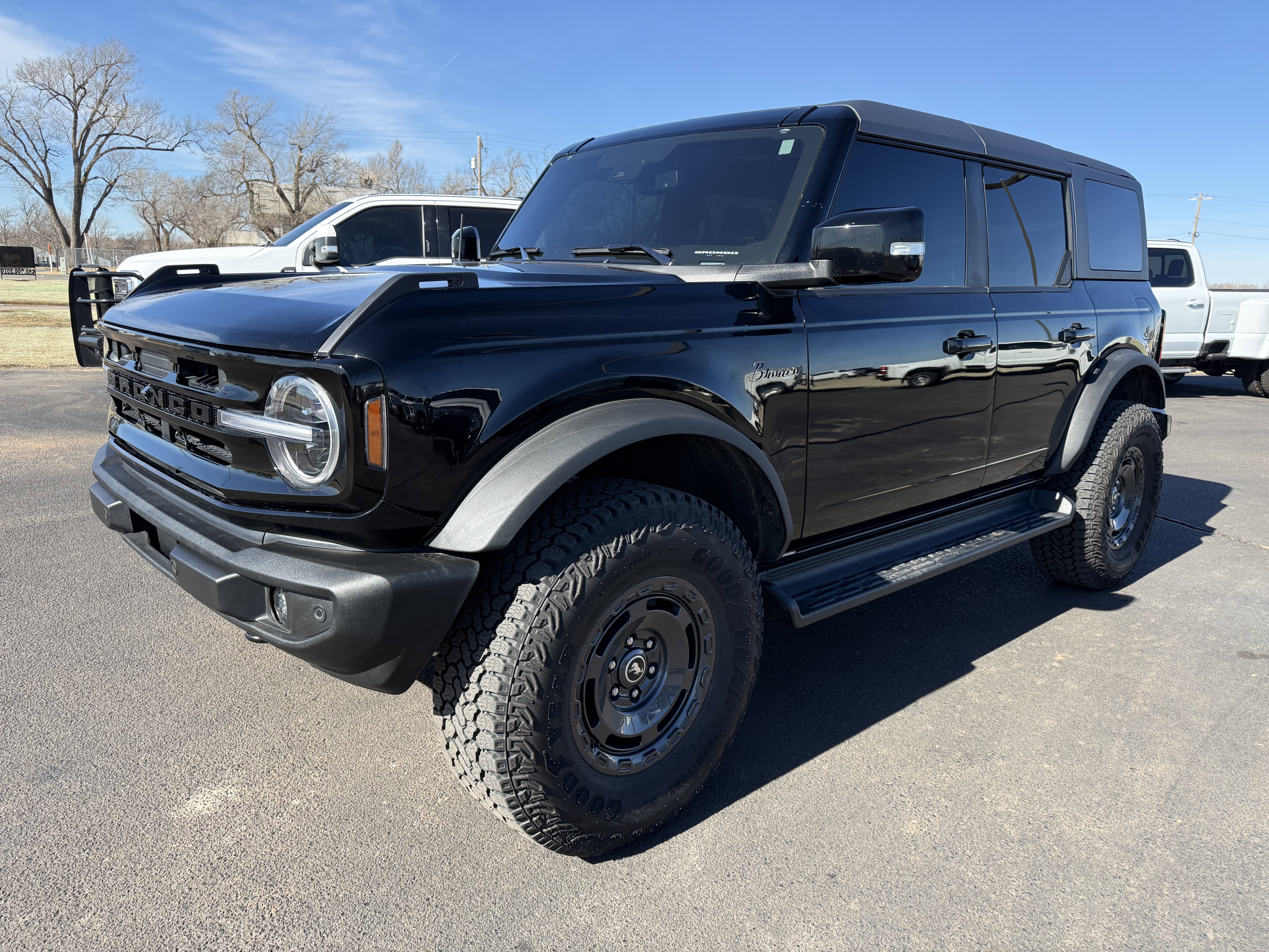 Used 2025 Ford Bronco Outer Banks w/ Sasquatch Package AWD/4WD video 1