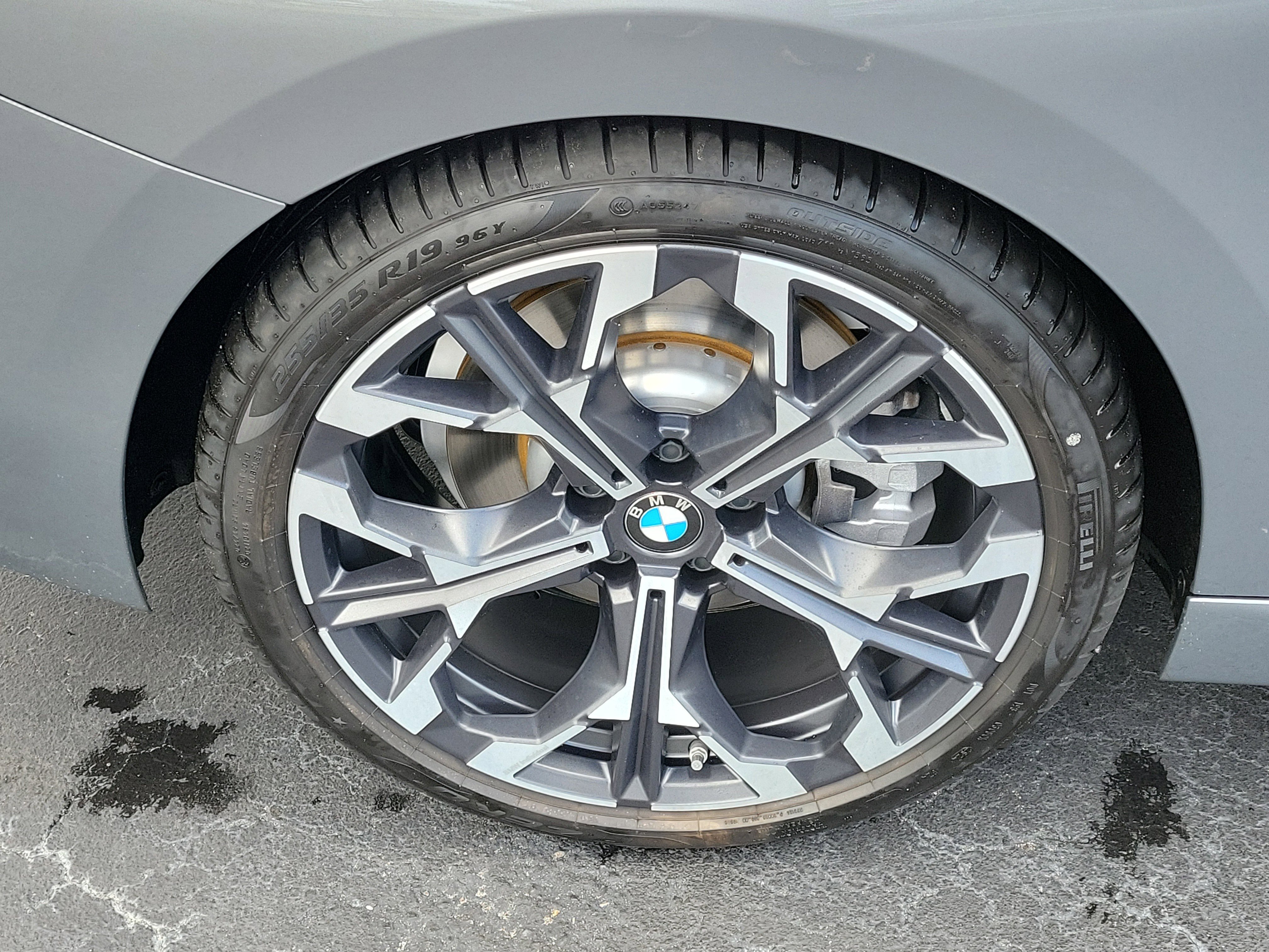 Used 2025 BMW 230i Coupe RWD image 6
