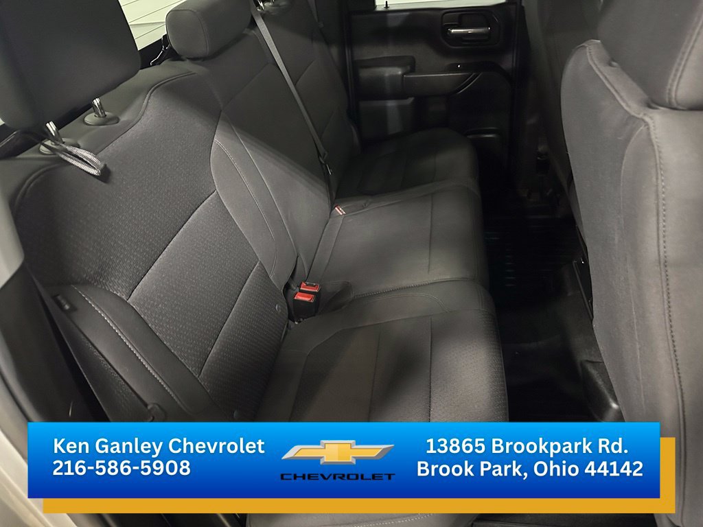 Certified 2022 Chevrolet Silverado 2500 Custom w/ Custom Value Package AWD/4WD image 22