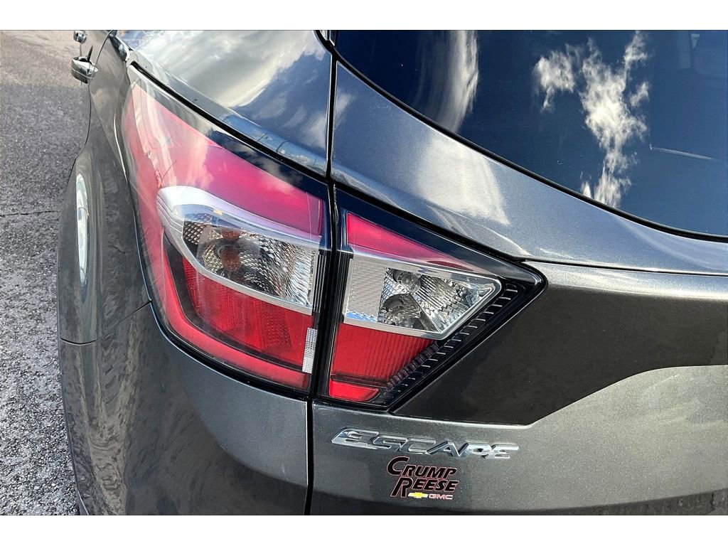 Used 2017 Ford Escape Titanium AWD/4WD image 23