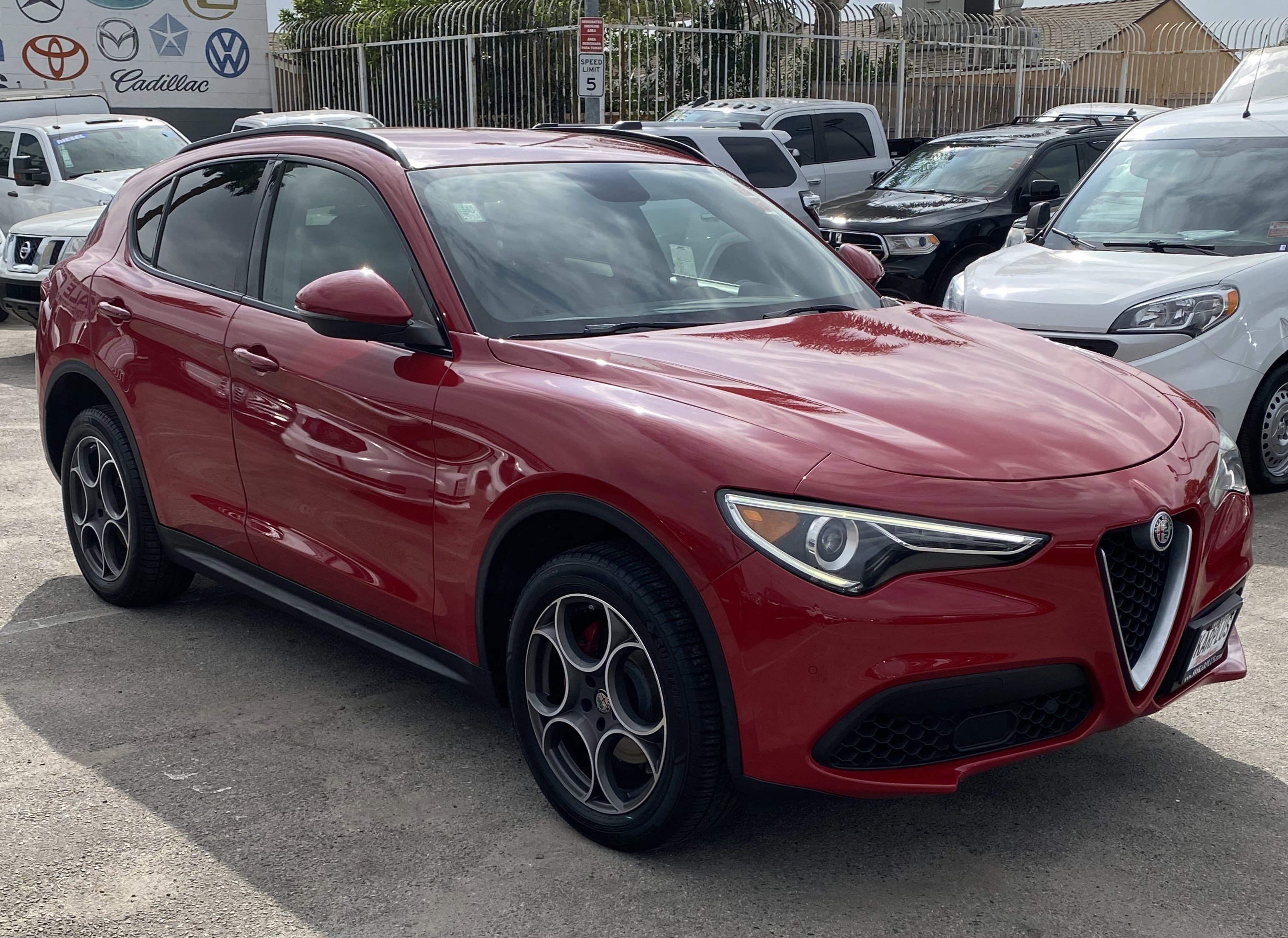 Used 2018 Alfa Romeo Stelvio Sport w/ Quick Order Package 22J Sport image 4