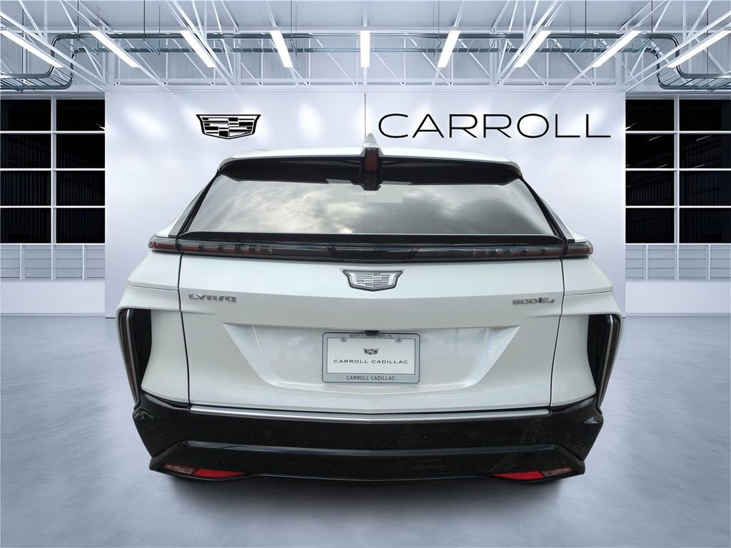 Used 2024 Cadillac Lyriq Luxury AWD/4WD image 4