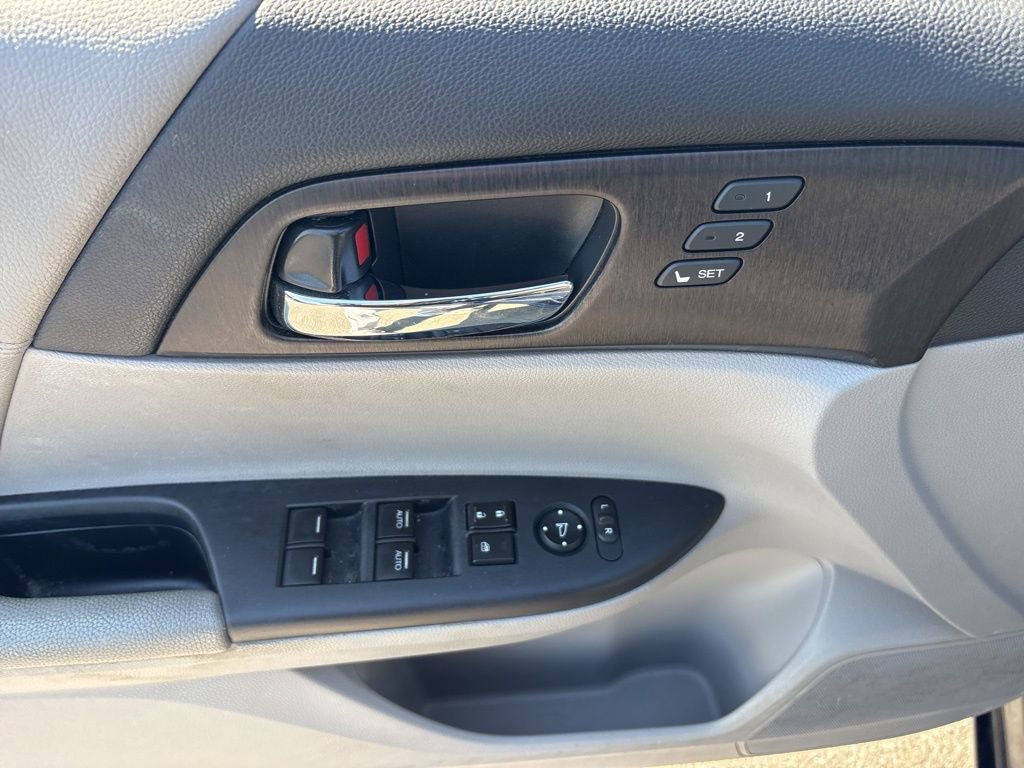 Used 2015 Honda Accord EX-L image 15