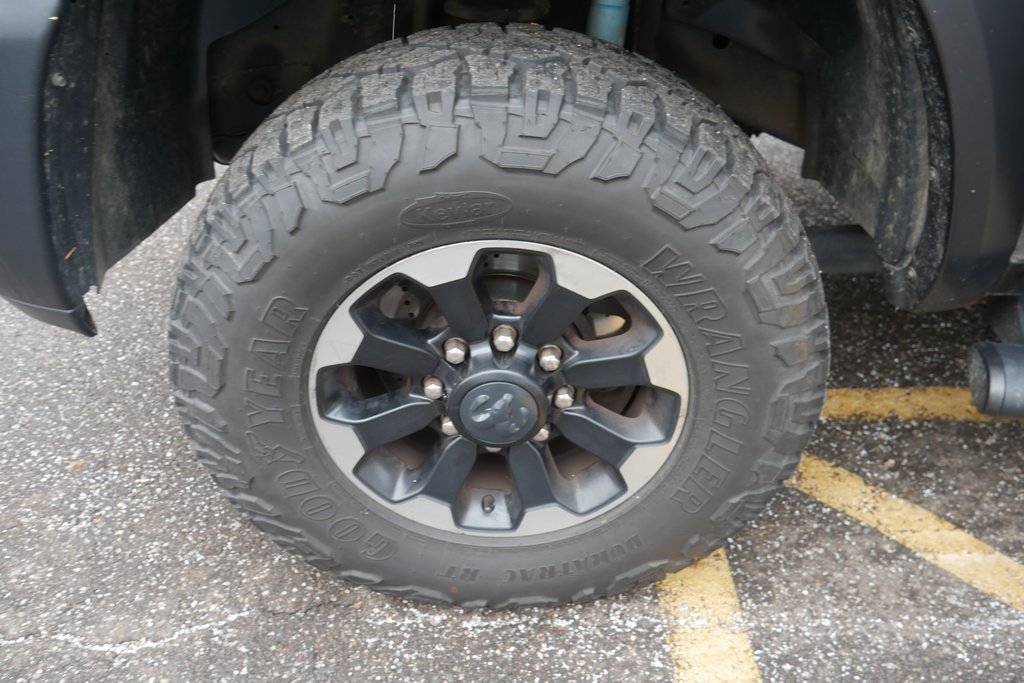 Used 2018 RAM 2500 Power Wagon w/ Leather & Luxury Group image 30