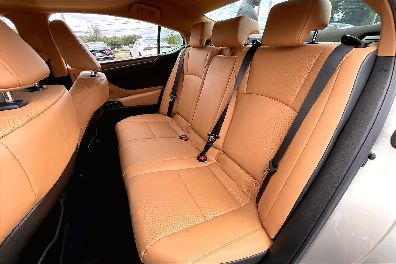 Used 2023 Lexus ES 300h w/ Premium Package FWD image 20