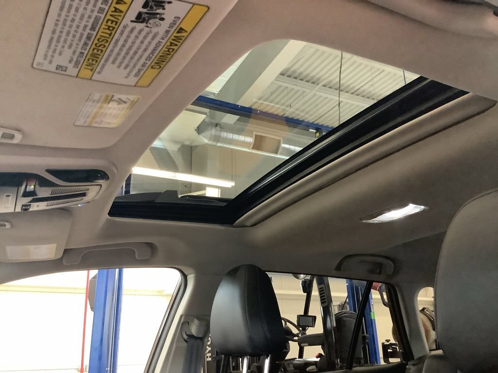 Certified 2022 Subaru Outback Limited AWD/4WD image 12