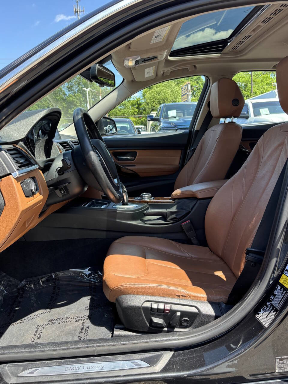 Used 2014 BMW 328i xDrive Sedan AWD/4WD image 10