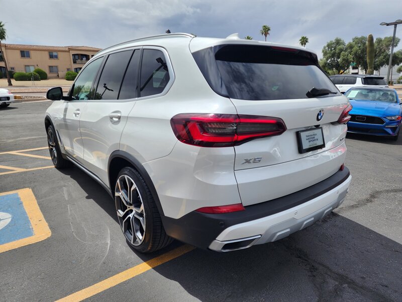 Used 2021 BMW X5 xDrive40i w/ Convenience Package AWD/4WD image 5