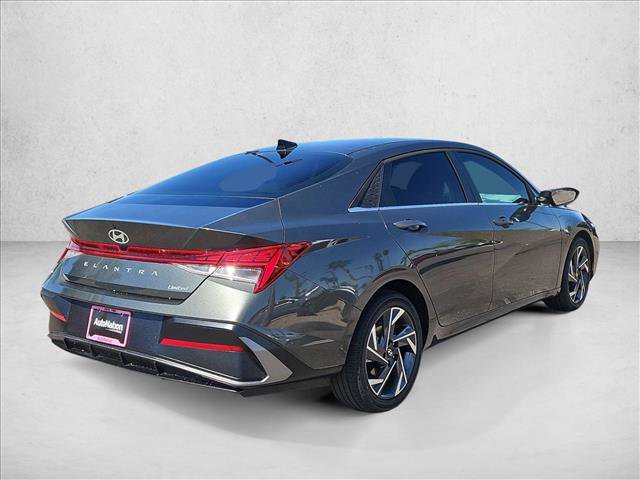 New 2026 Hyundai Elantra Limited image 2
