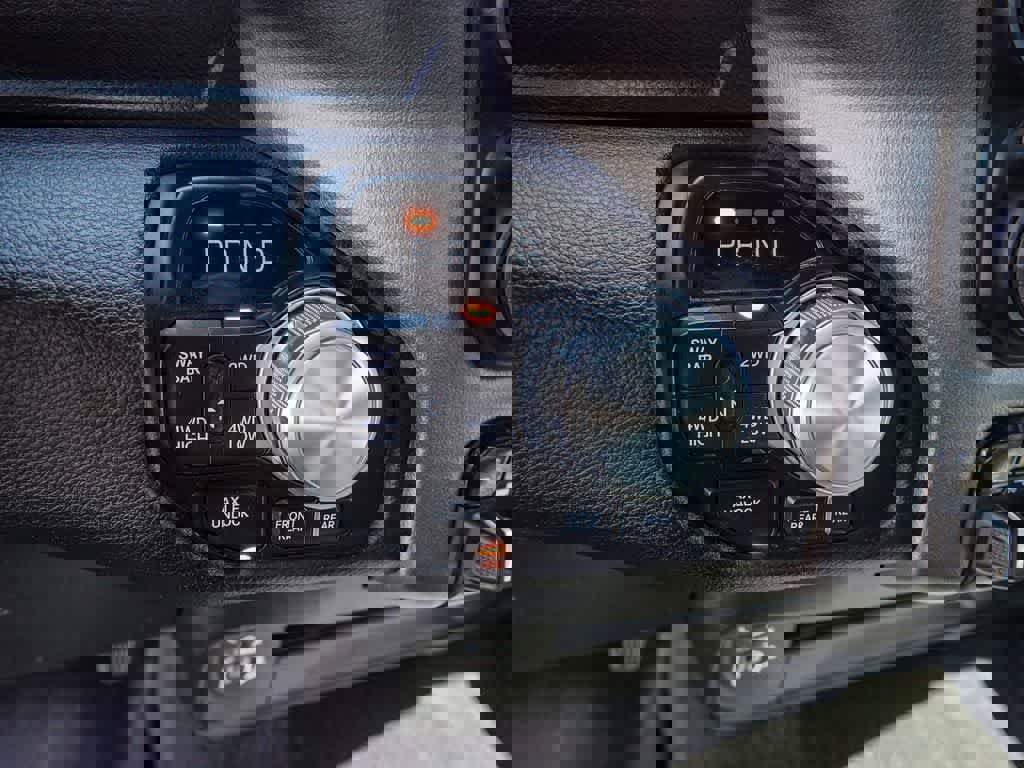 Certified 2022 RAM 2500 Power Wagon w/ Power Wagon Off Road Package AWD/4WD image 15