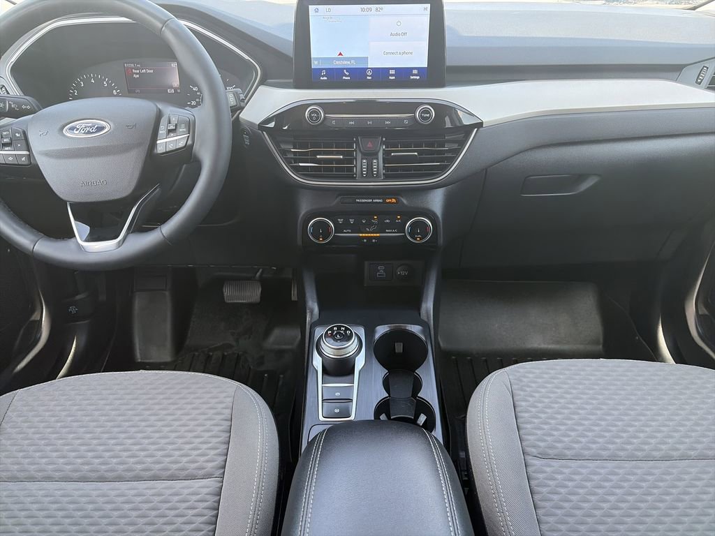 Used 2022 Ford Escape SE w/ Convenience Package FWD image 16