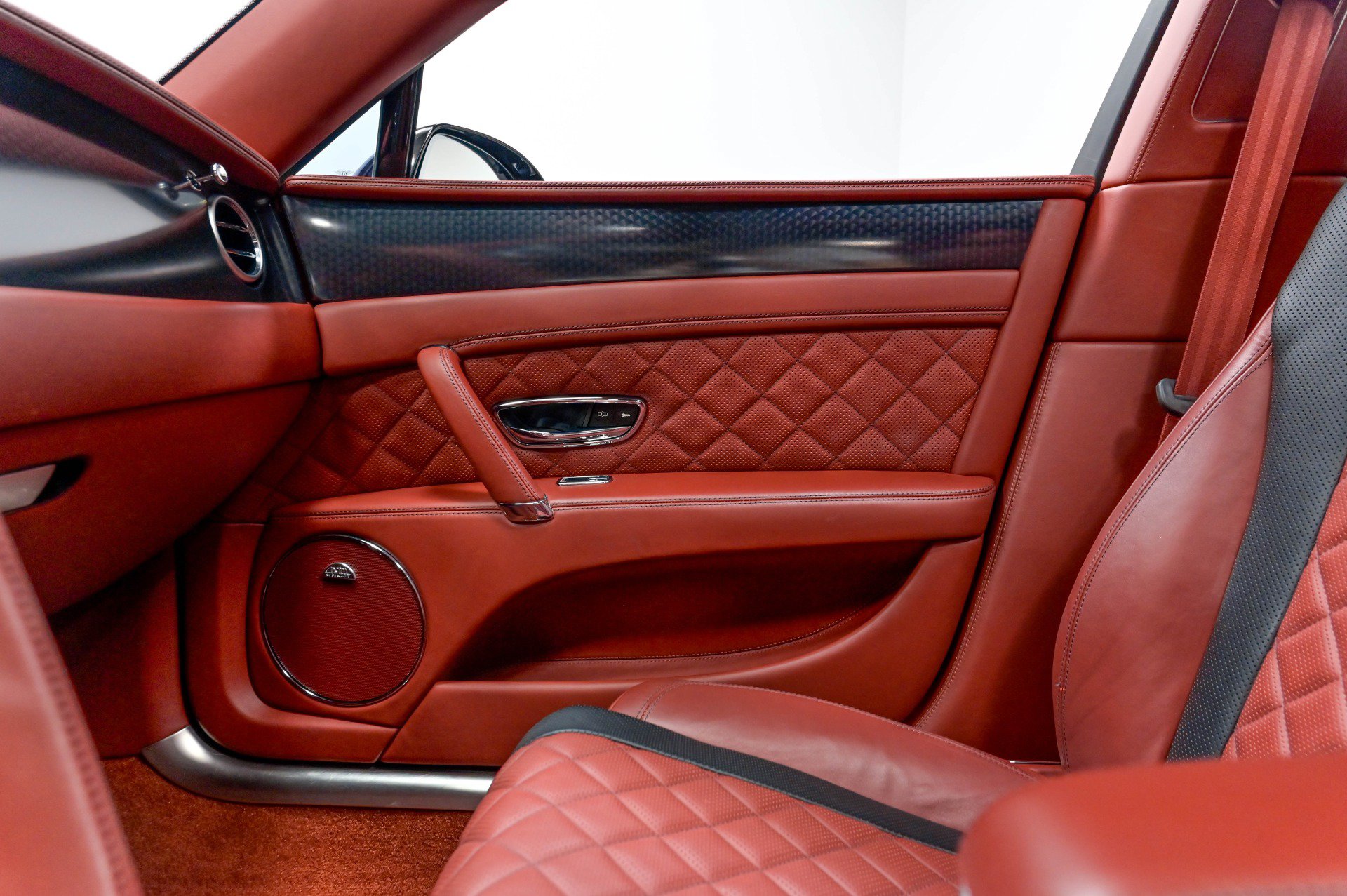 Used 2017 Bentley Flying Spur S W12 AWD/4WD image 23