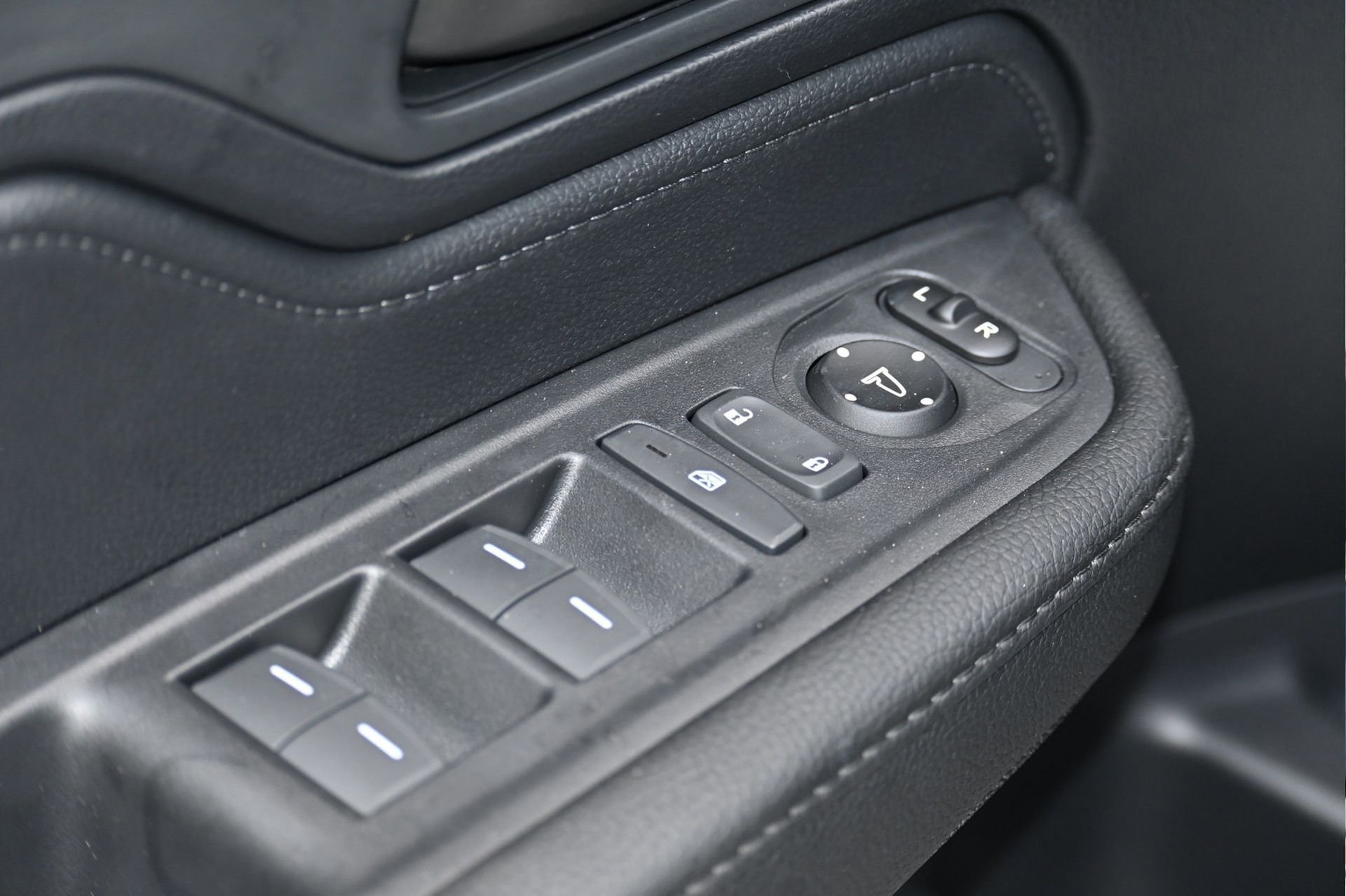 New 2026 Honda Odyssey Sport-L image 17